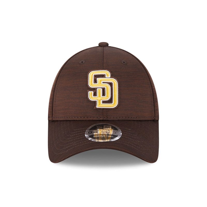 9forty New Era San Diego Padres MLB Clubhouse Adjustable Gorras Marrom | IV0389462