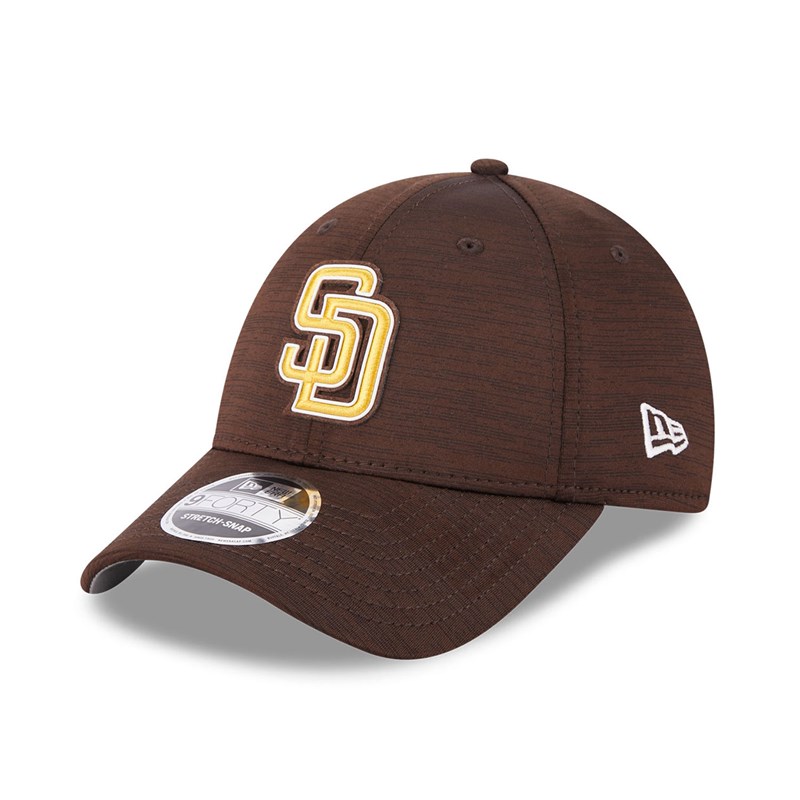 9forty New Era San Diego Padres MLB Clubhouse Adjustable Gorras Marrom | IV0389462