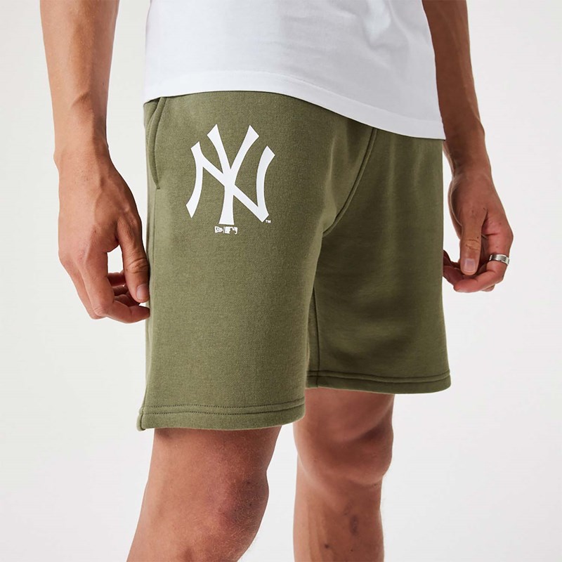 Bermudas New Era New York Yankees MLB League Essential Medium Verdes | KG0573462