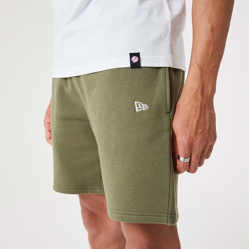 Bermudas New Era New York Yankees MLB League Essential Medium Verdes | KG0573462