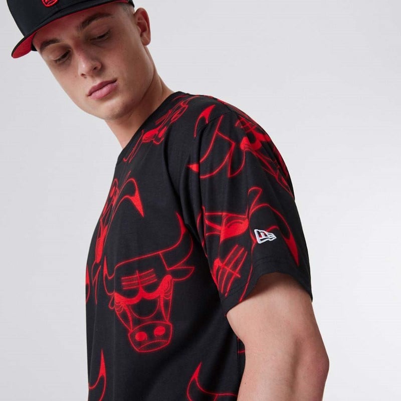 Camiseta New Era Chicago Bulls All Over Print Neon Negros | VN1359207