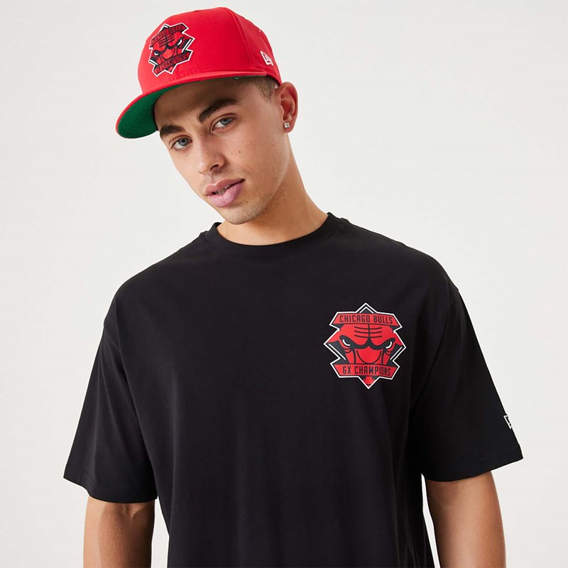 Camiseta New Era Chicago Bulls NBA Championship Oversized Negros | AO1469820