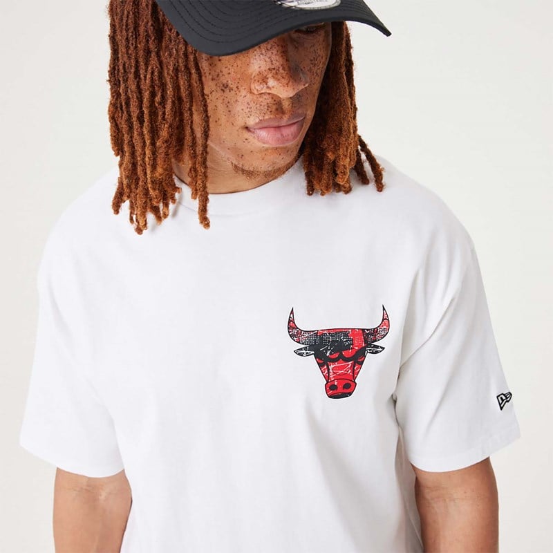 Camiseta New Era Chicago Bulls NBA Infill Team Logo Oversized Blancos | UC6531942