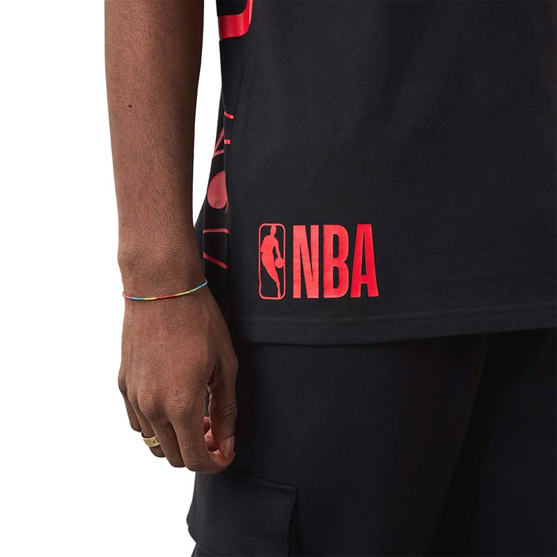 Camiseta New Era Chicago Bulls NBA Side Logo Negros | UB8012593