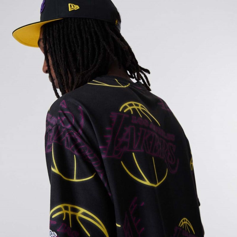 Camiseta New Era La Lakers All Over Print Neon Negros | FV0156239