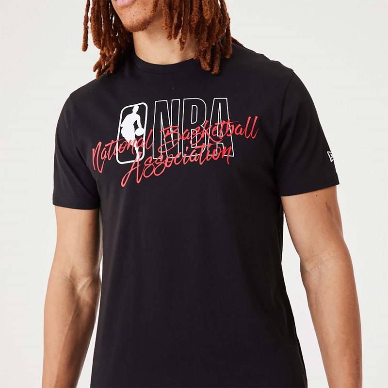 Camiseta New Era NBA Script Logo Negros | DN5623748