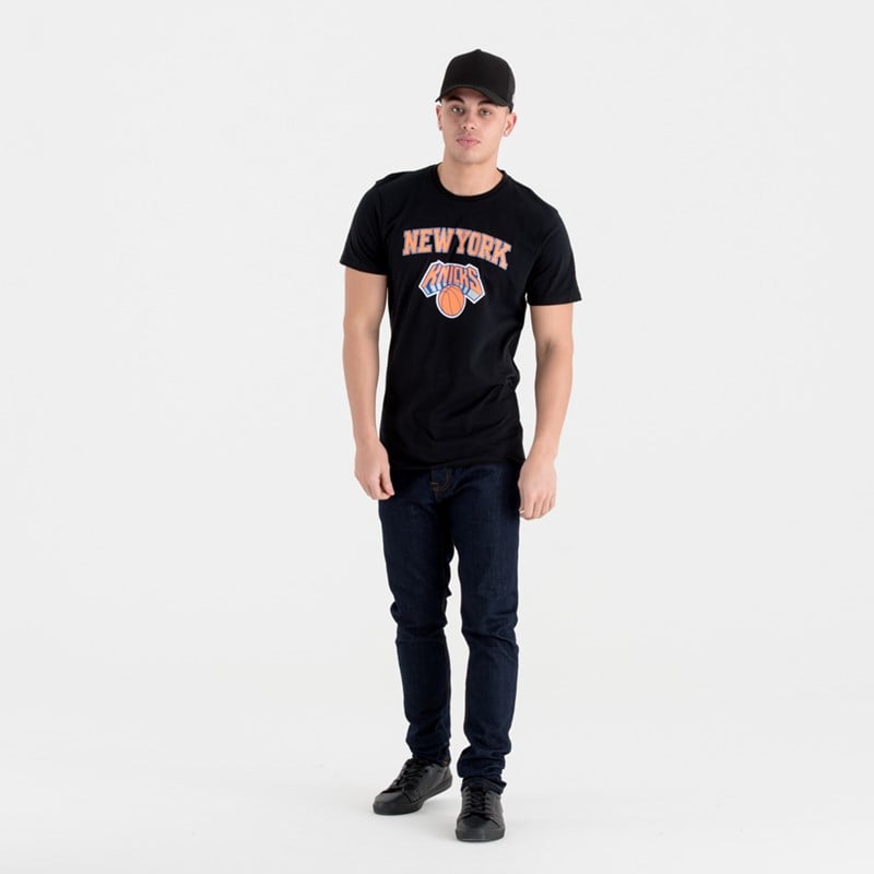 Camiseta New Era New York Knicks Team Logo Negros | QA8347921