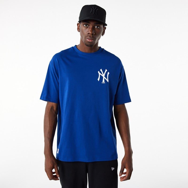 Camiseta New Era New York Yankees League Essential Oversized Azules | GI8164759