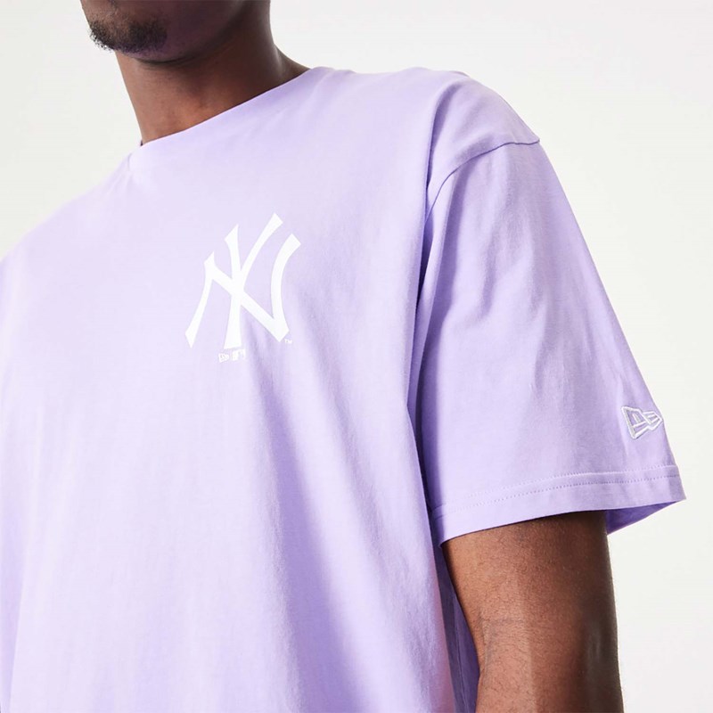 Camiseta New Era New York Yankees MLB League Essential Oversized Morados | YA0394586