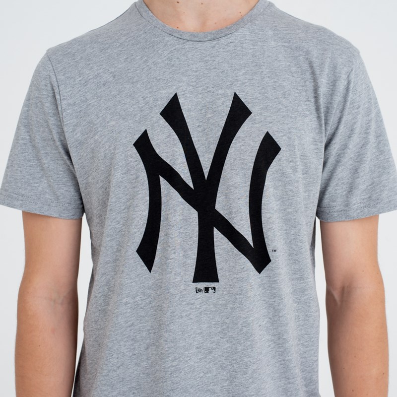 Camiseta New Era New York Yankees MLB Team Logo Grises | GF4820165