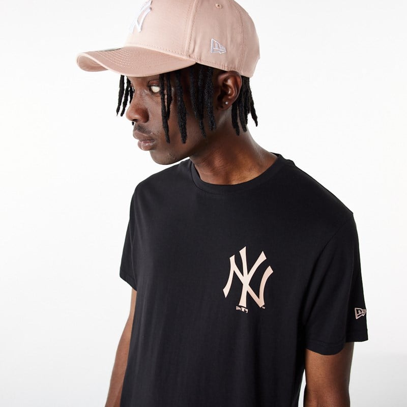 Camiseta New Era New York Yankees Mb League Essential Negros | FH7268451