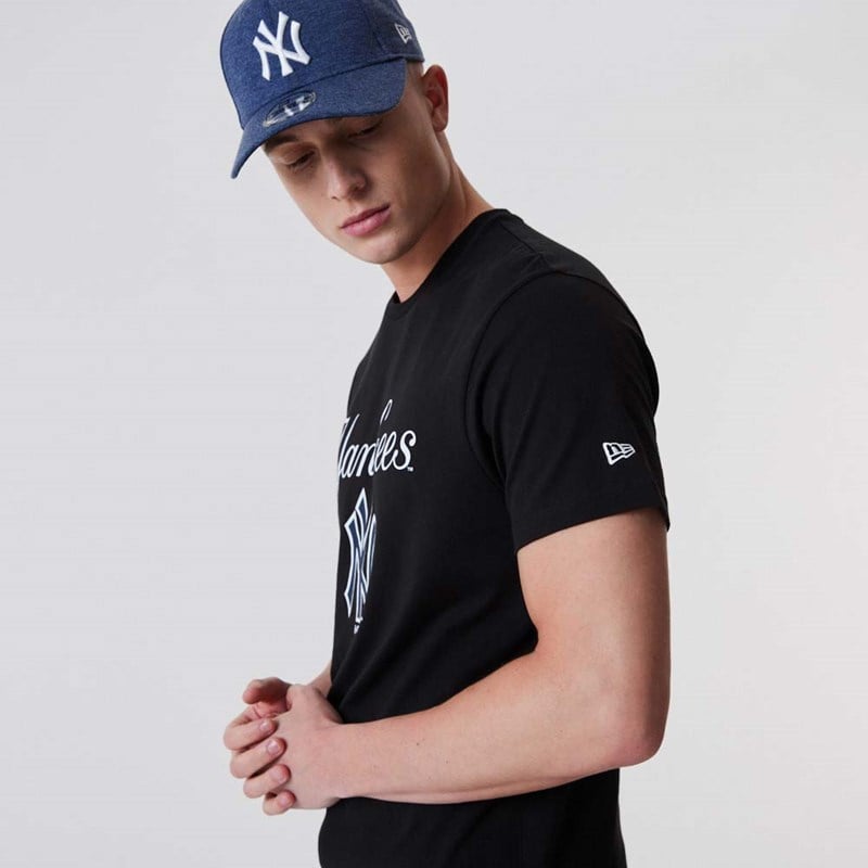 Camiseta New Era New York Yankees Script Negros | HY9652031