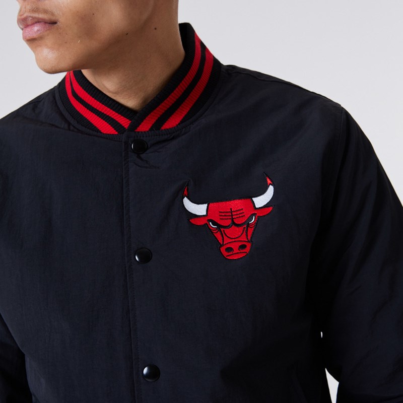 Chaquetas New Era Chicago Bulls Logo Bomber Negros | LY0492156