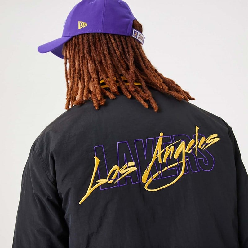 Chaquetas New Era La Lakers NBA Script Bomber Negros | UW8672390