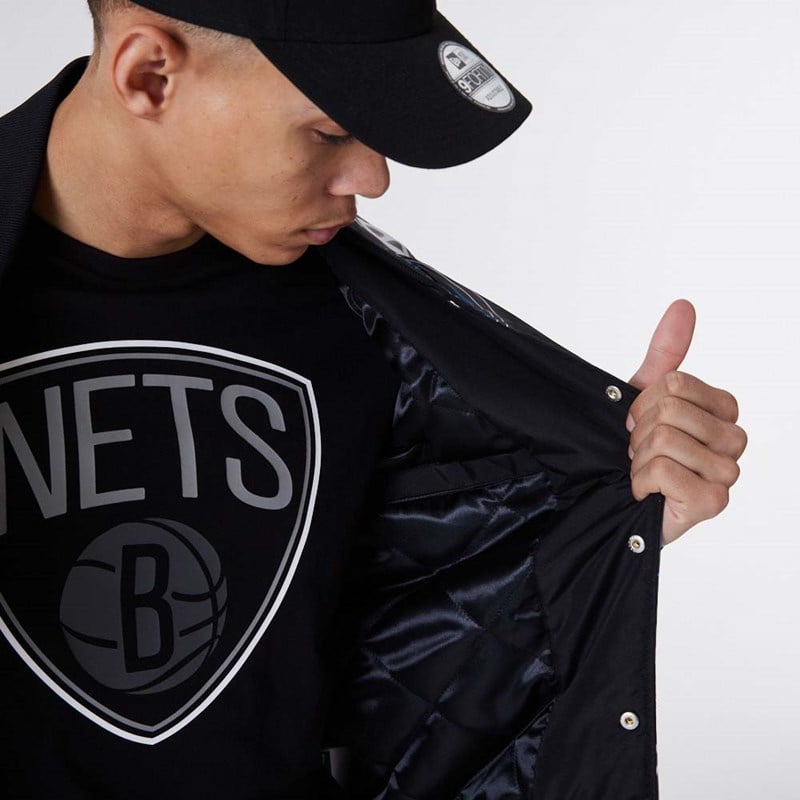 Chaquetas New Era NBA All Over Print Bomber Negros | UN3765849