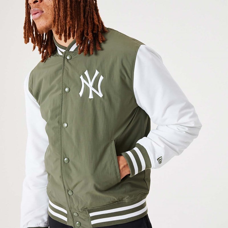 Chaquetas New Era New York Yankees MLB Team Logo Medium Bomber Verdes | BG0963842