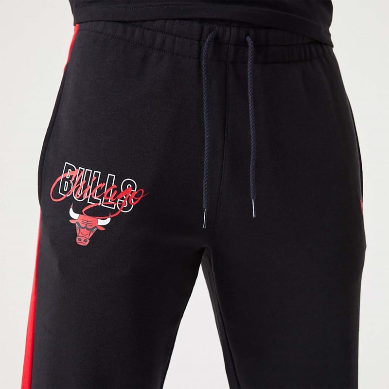 Pantalones Jogger New Era Chicago Bulls NBA Script Negros | HV5634809