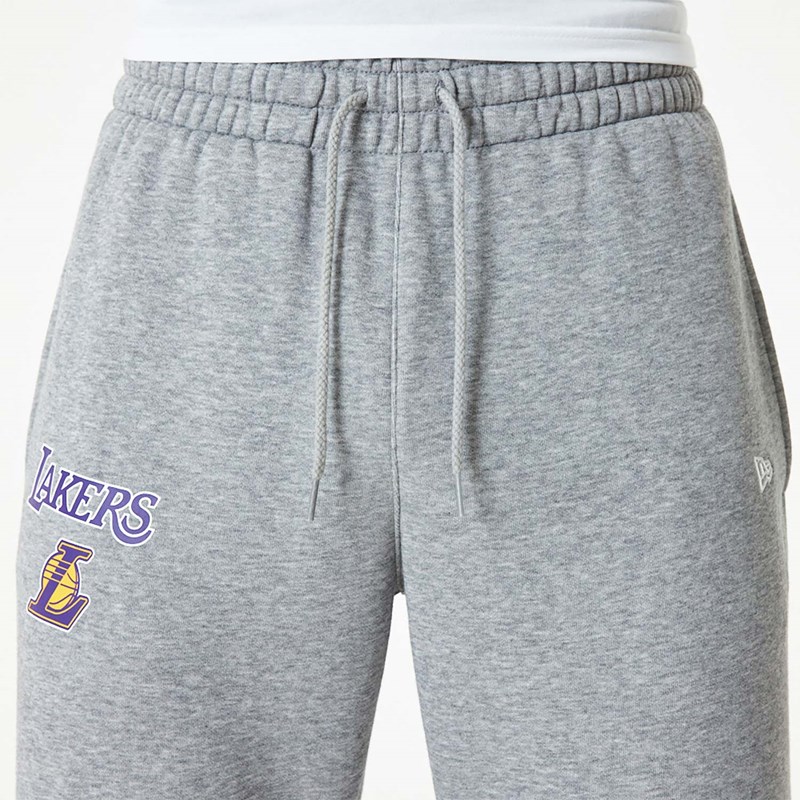 Pantalones Jogger New Era La Lakers NBA Essentials Medium Grises | GJ5461279