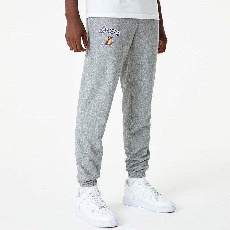 Pantalones Jogger New Era La Lakers NBA Essentials Medium Grises | GJ5461279