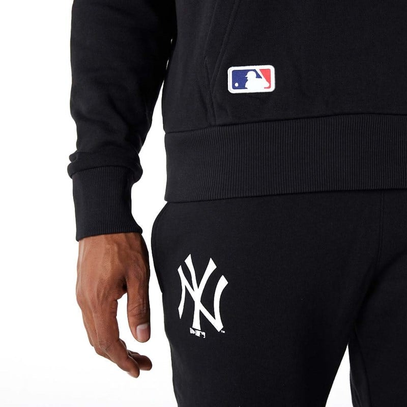 Sudadera Con Capucha New Era New York Yankees Essentials Negros | BN1503697