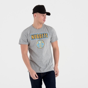 Camiseta New Era Denver Nuggets NBA Team Logo Grises | YU3498567